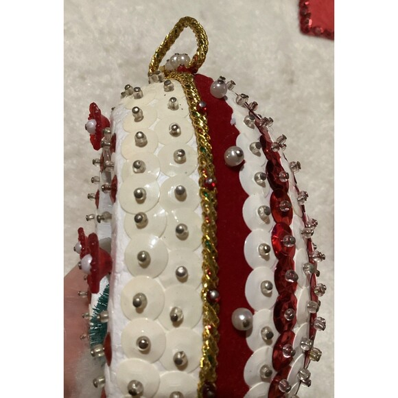 VINTAGE OVAL Push Pin Christmas Ornament Deer Diorama Red Beaded Sequin Velvet - Picture 6 of 10